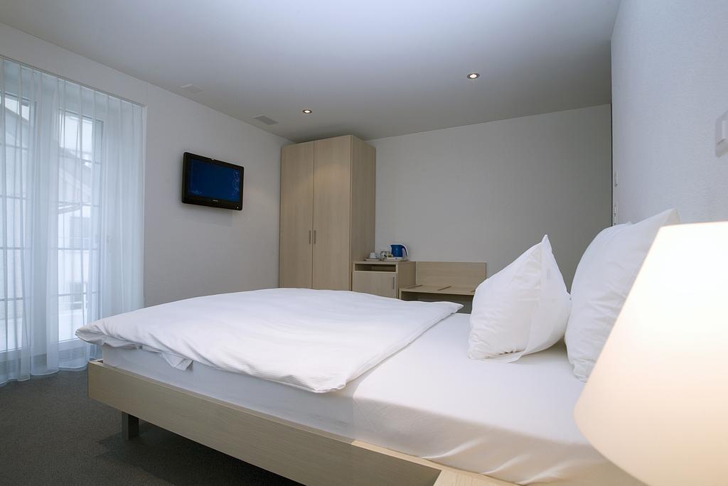 Hotel Ochsen Uster Room photo